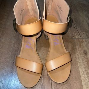 Blowfish block heels * FLASH SALE *